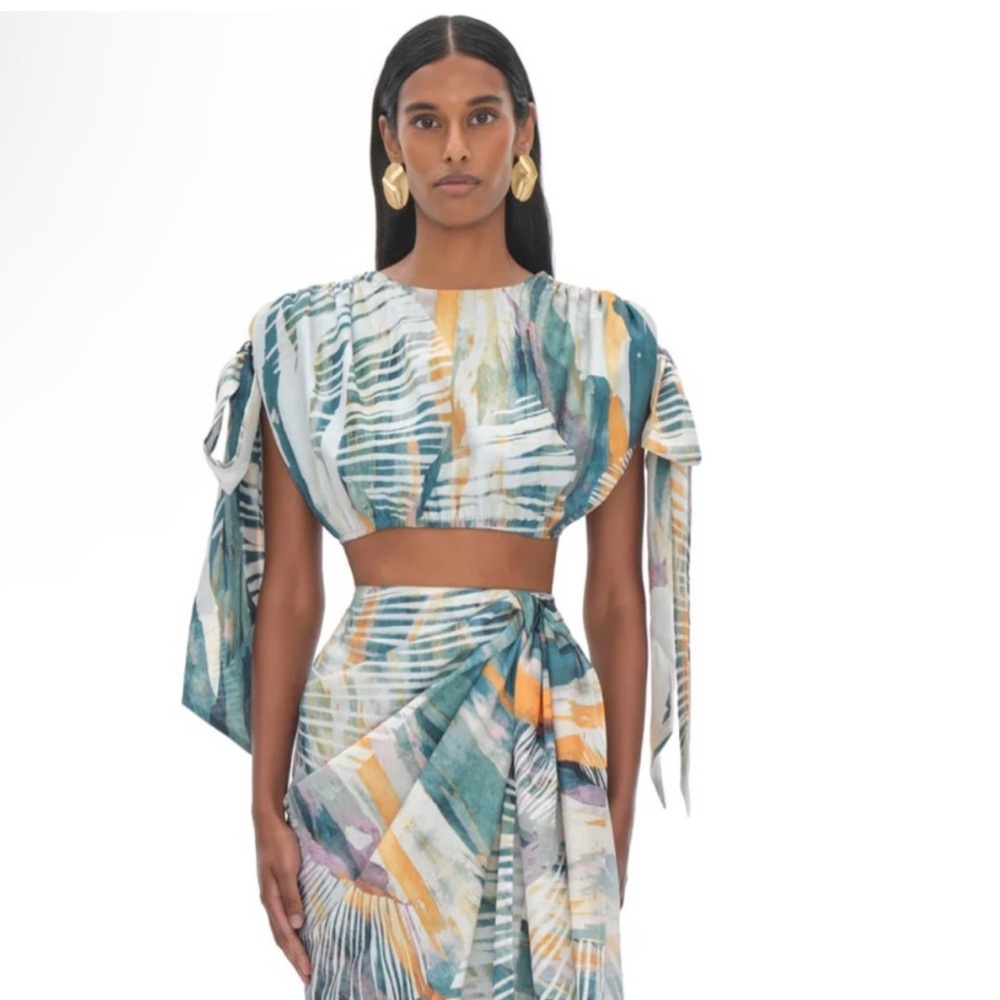 Andrea lyamah Halima Abstract Bark Cropped Top